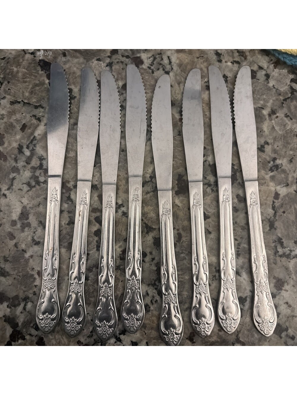 Oneida Venus Knives Set Of 8